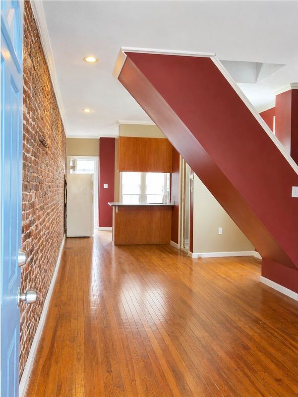 Building Photo - 2823 Maisel St