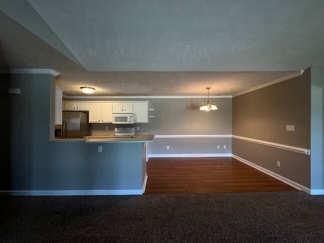 Foto del edificio - Lovely 2 Bed 2 Bath Condo with Community Pool