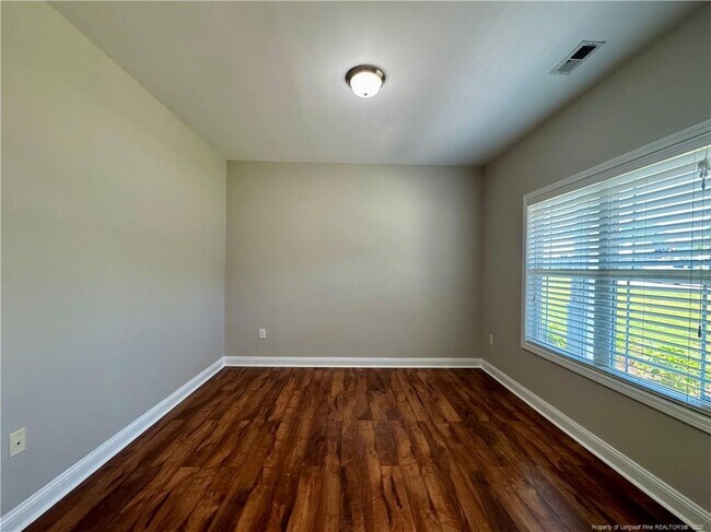 Building Photo - 112 Palmate Ct