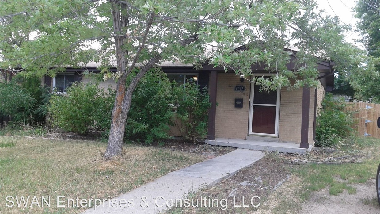 Primary Photo - 6726 Fenton St