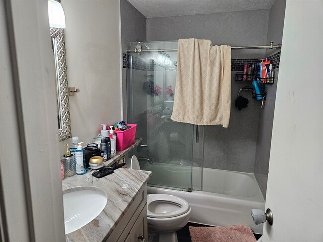 Building Photo - 16 Williamsburg Ct