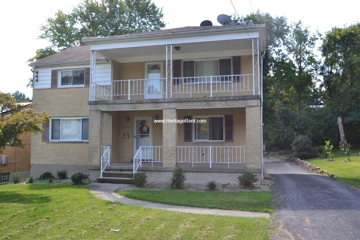 4789 Clevesdale Dr Unit 2nd Floor, Cincinnati, OH 45238 Room for Rent