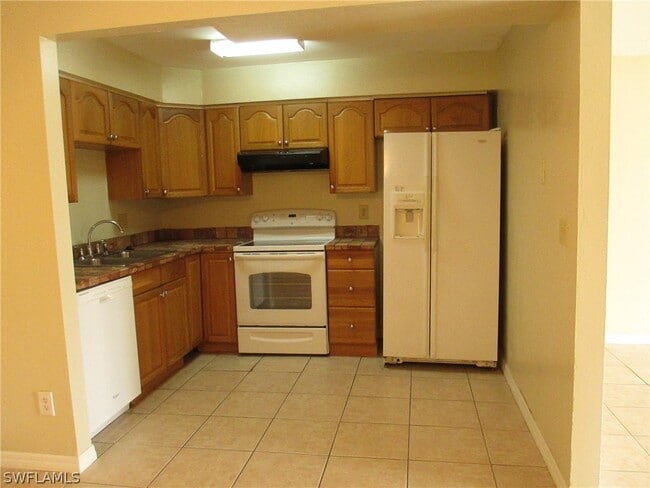 Building Photo - 6122 Principia Dr
