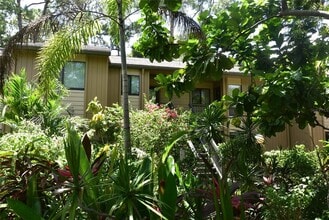 Building Photo - 1720 Glenhouse Dr