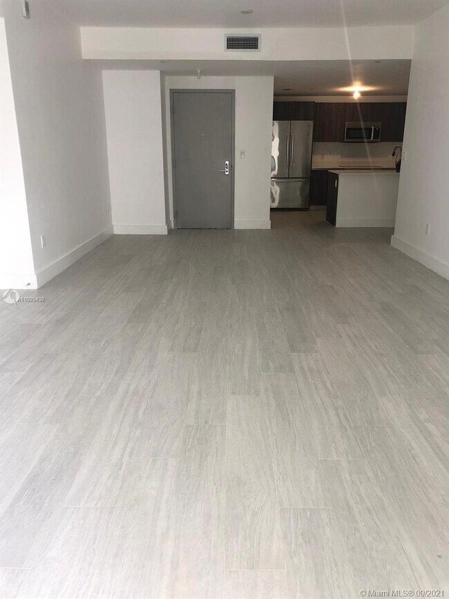 Foto del edificio - 488 NE 18th St
