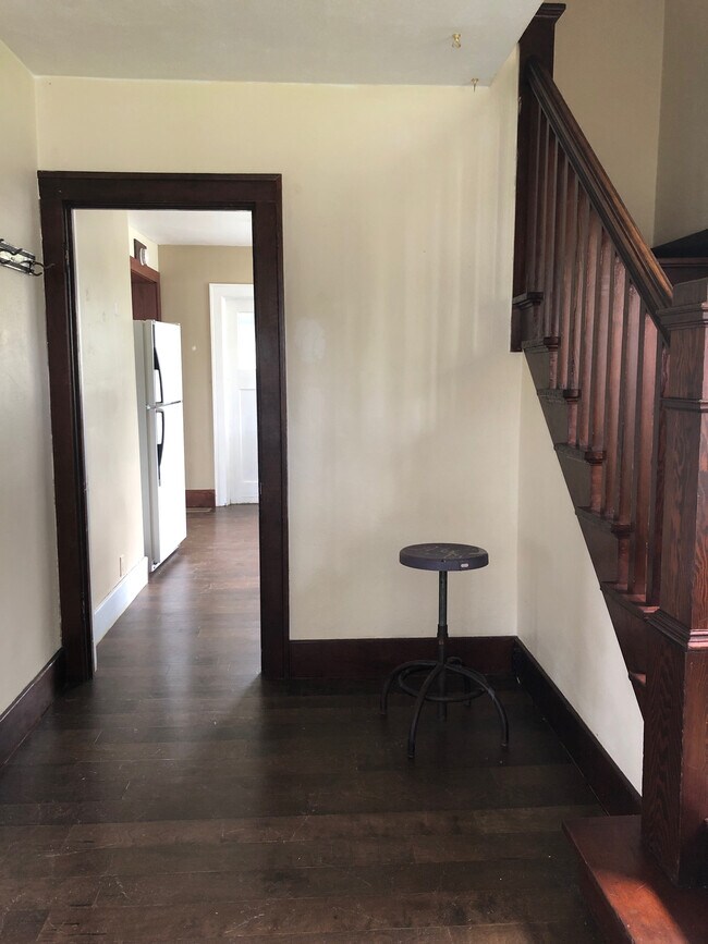 Foto del edificio - 423 W Cedar Ave