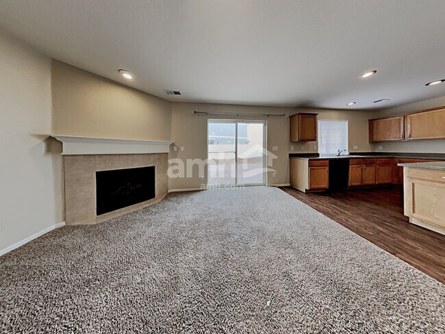 Foto del edificio - 20017 March Dr