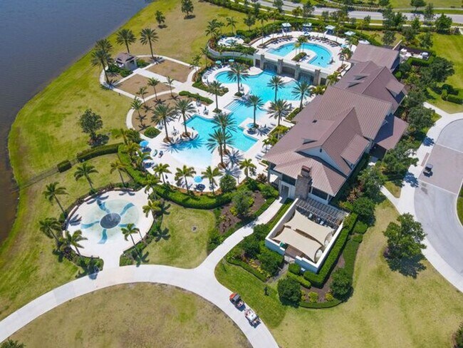 Foto del edificio - 1295 Tangled Orch Trce