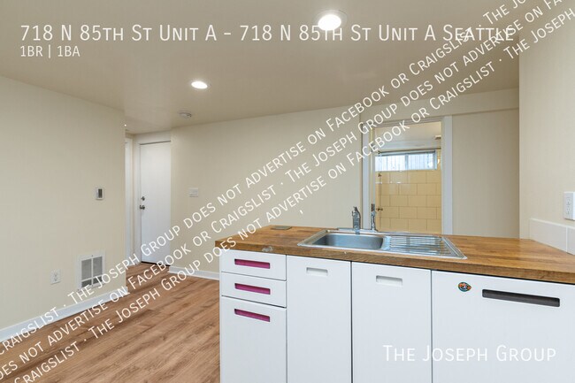 Foto del edificio - 718 N 85th St