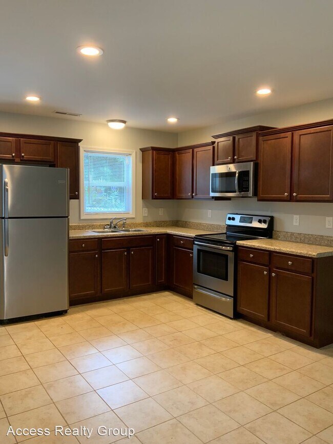 Foto del edificio - 2 br, 2 bath House - 126-1 Summerlin Lane