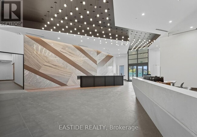 Building Photo - 1037 The Queensway