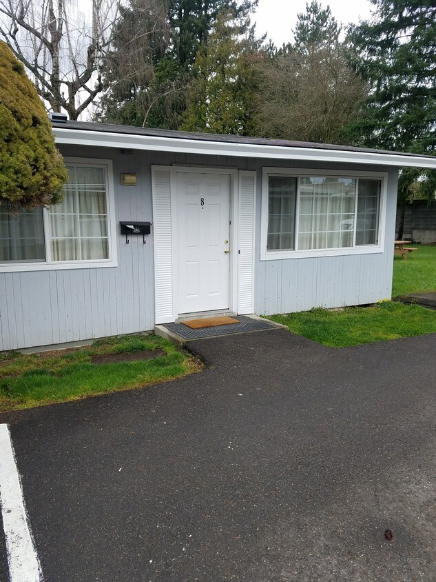 Unit #3 - 220 NE Liberty Ave