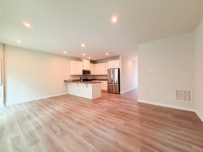 Building Photo - 137 Capeside Ct