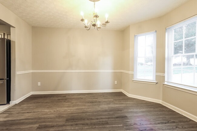 Building Photo - 7752 New Castle Way