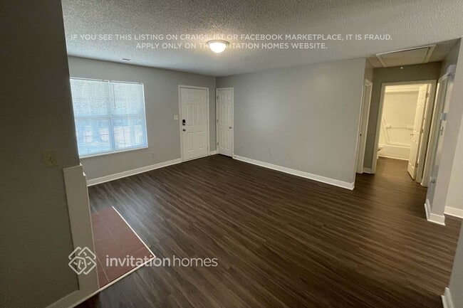 Foto del edificio - 1409 Ridgewood Dr