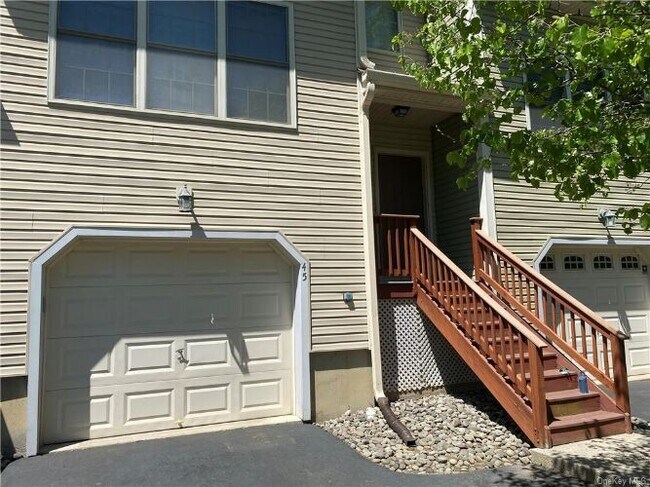 Foto del edificio - 45 Winhaven Ct