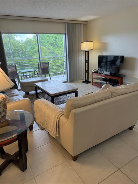 Building Photo - 1601 Abaco Dr