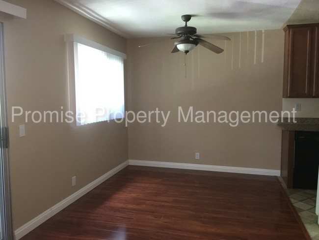 Building Photo - 502 Calle Montecito