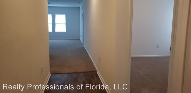 Foto del edificio - 3 br, 2 bath House - 15660 Merlin Ave