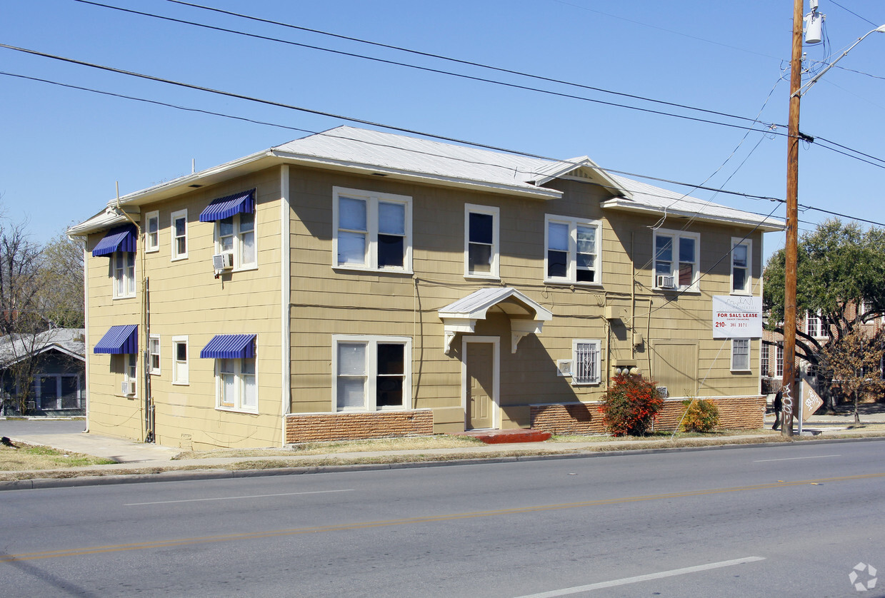 Foto principal - 402 W Mulberry Ave