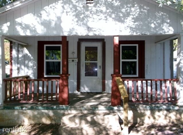 Primary Photo - 2 br, 1 bath House - 2035 N Pickwick Ave