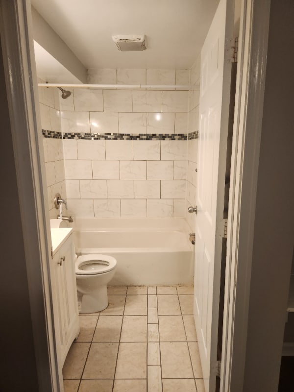 Foto del edificio - 8812 Cortland Ln