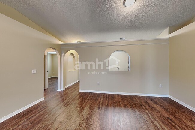 Foto del edificio - 7358 Grey Fox Ln