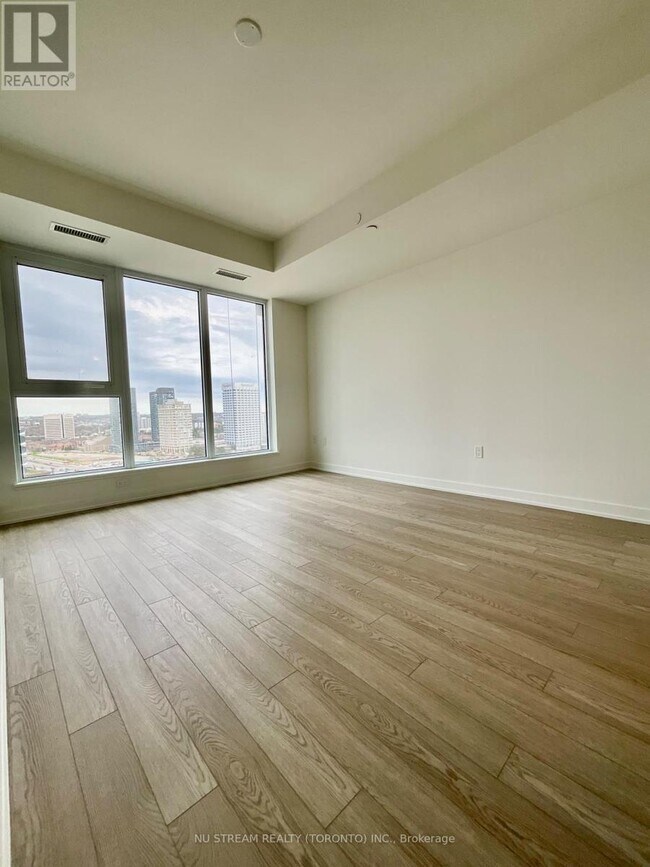 Building Photo - 5 Quarrington Ln