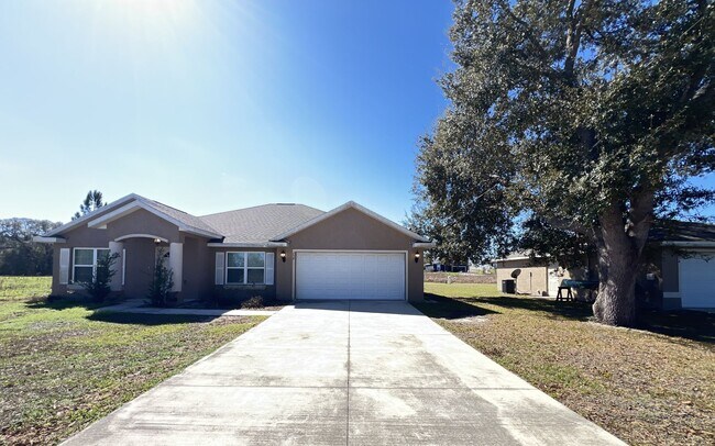 Foto del edificio - Beautiful 3 BD/2BA Home in Beautiful Ocklawaha!!!