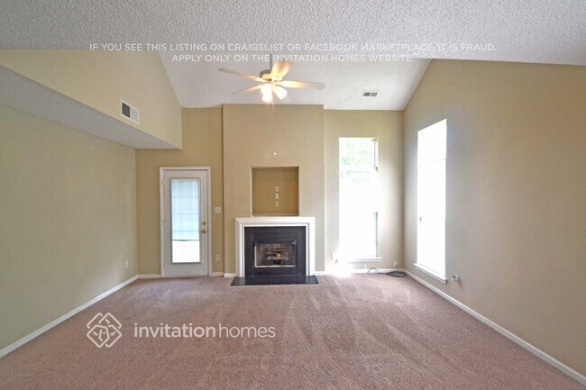 Foto del edificio - 1013 Salmon River Dr
