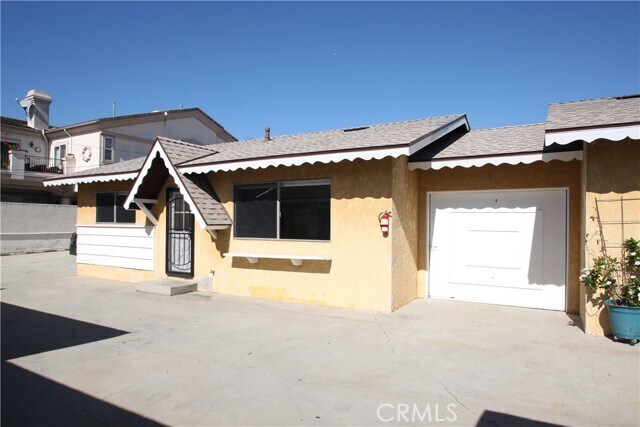 Foto del edificio - 2614 Graham Ave