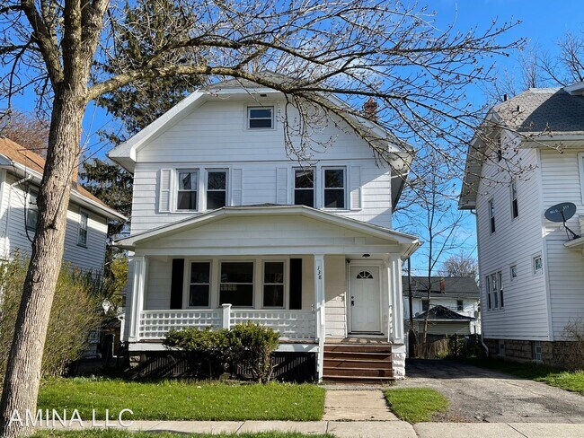 Building Photo - 3 br, 1 bath House - 138 Raeburn Ave