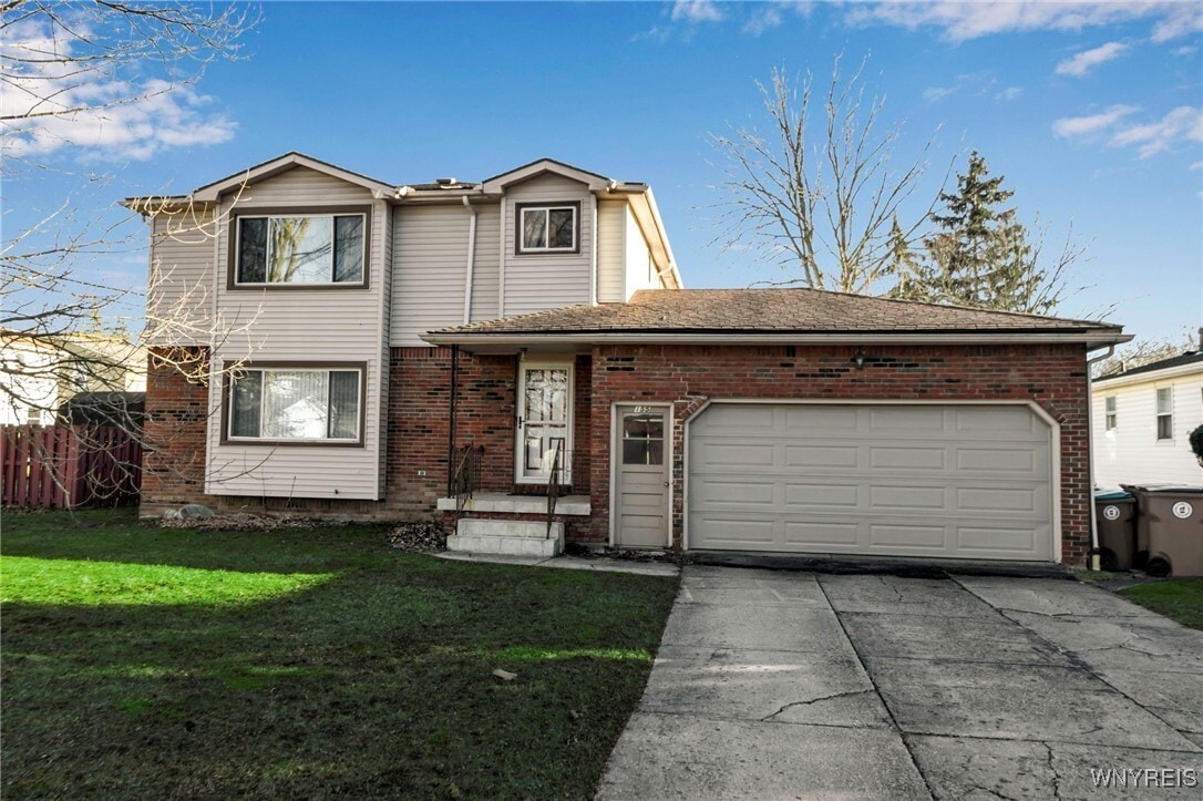 Primary Photo - 155 Grandview Dr