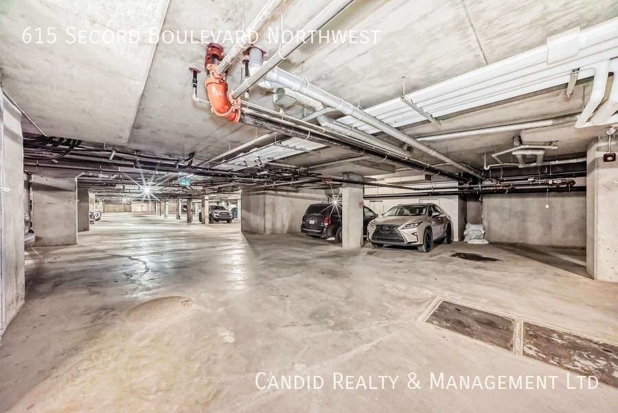 Building Photo - Modern 2 Bed, 2 Bath Condo with Undergroun...