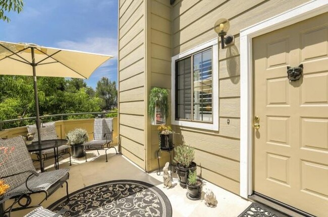 Building Photo - 3188 Heather Ridge Dr