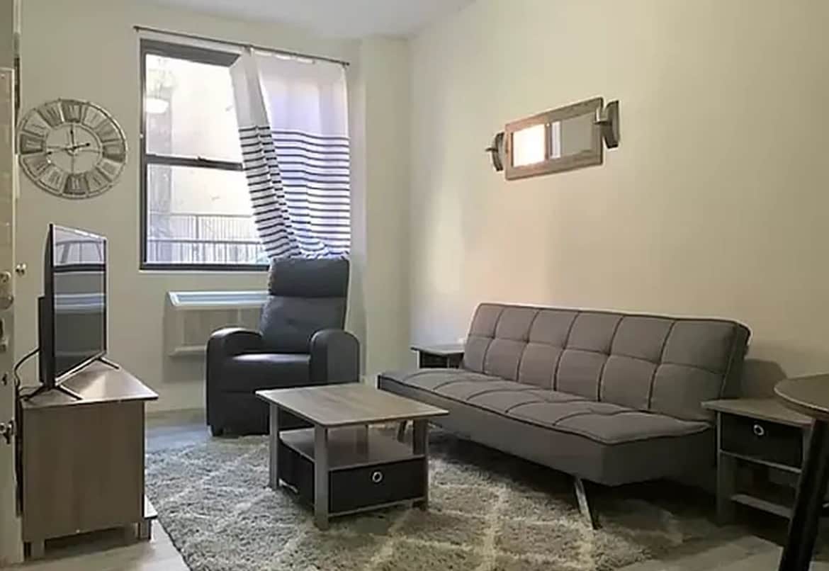 Primary Photo - 556 W 161st St