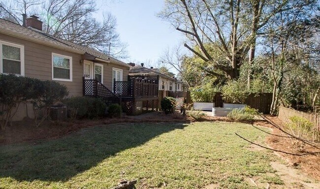 Foto del edificio - 1016 Edgewood Blvd