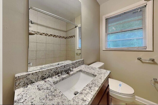 Foto del edificio - 2751 Flagstone Dr SE