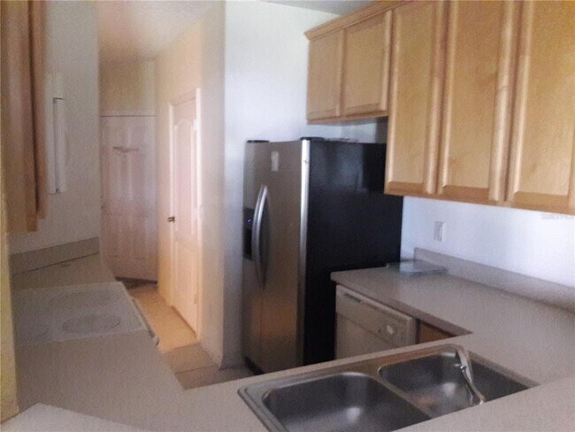Building Photo - 10425 Kiplinger Ln