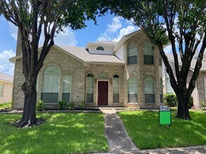 Building Photo - 1714 Lantana Dr