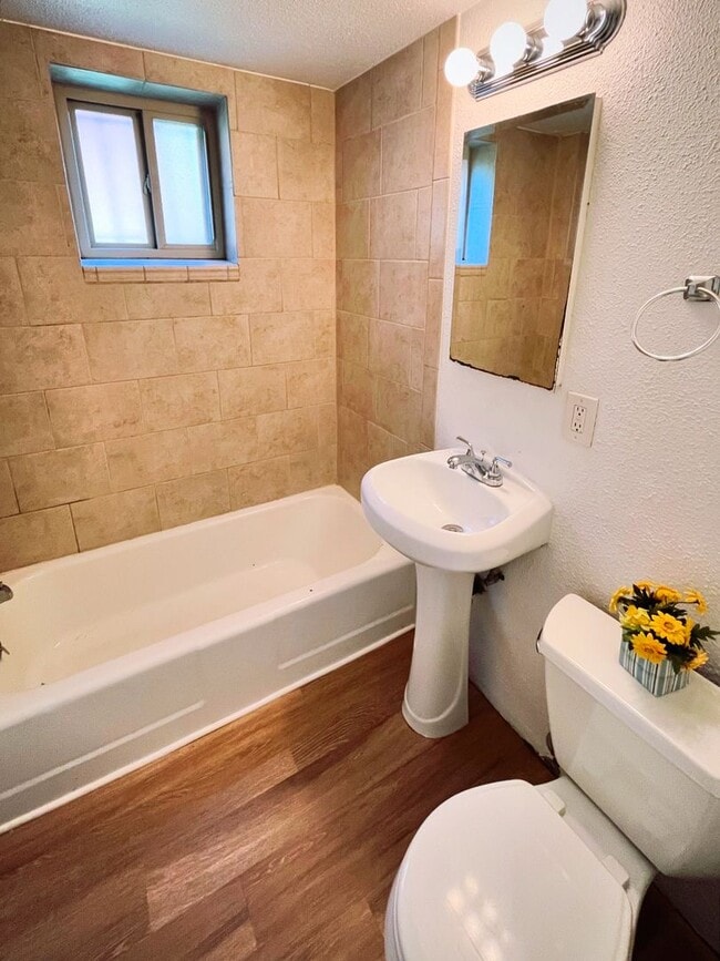 Interior Photo - 25gr