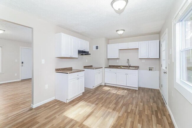 Building Photo - 3124 Elkhorn Dr