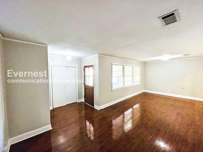 Foto del edificio - 1521 Wilhurst St