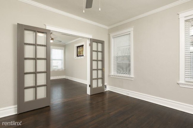 Foto del edificio - 1028 Childress Ave