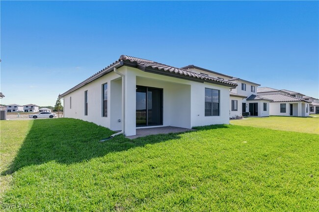 Building Photo - 5781 Cassidy Ln