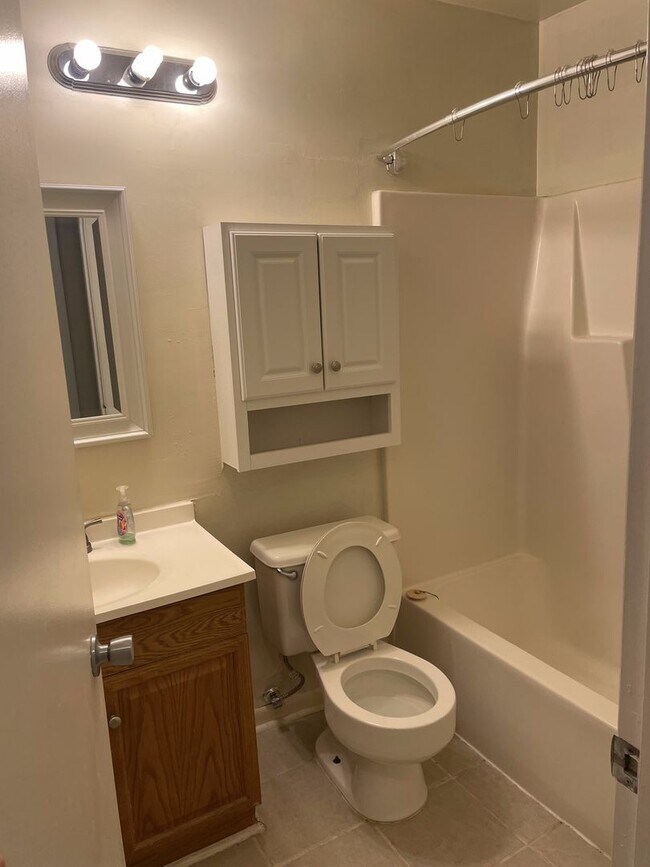 Foto del edificio - UT - 1210-A