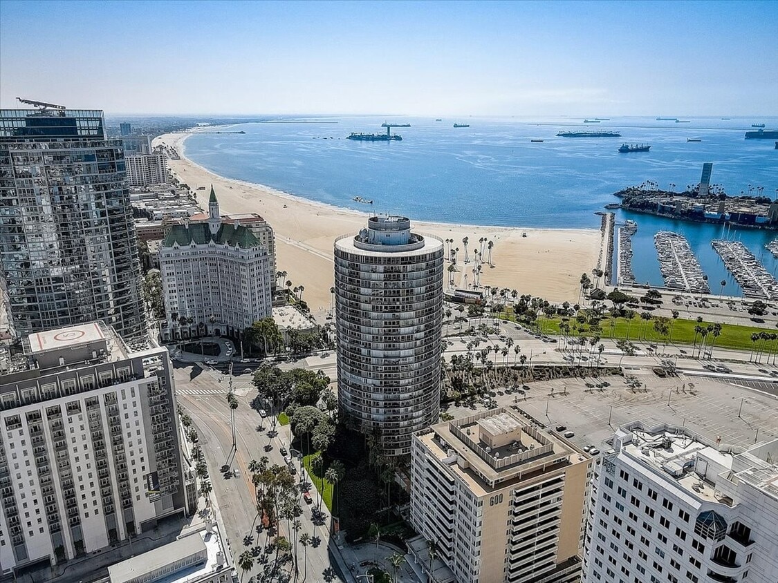 Primary Photo - 700 E Ocean Blvd