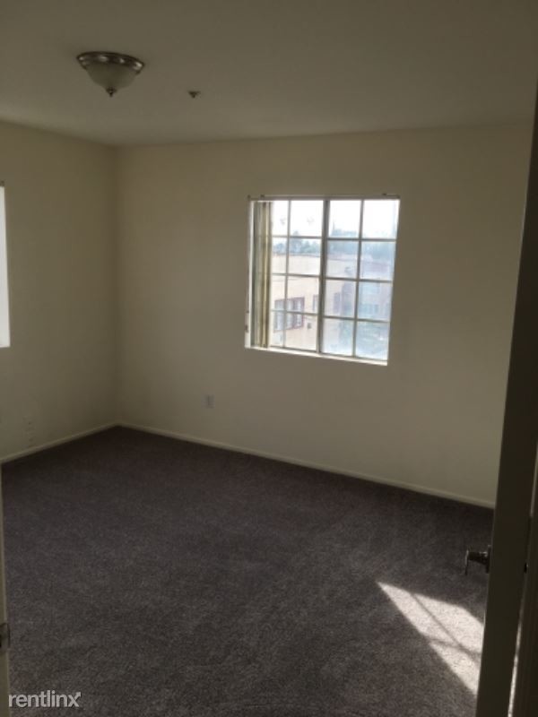 Foto del edificio - 2 br, 2 bath Apartment - 2611 Virginia Rd