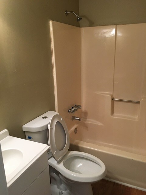 Foto del edificio - 3641 Village Trail