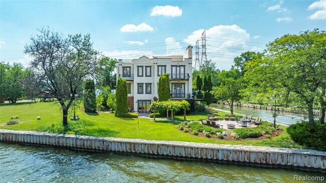 Foto del edificio - 42183 Kouza Ct